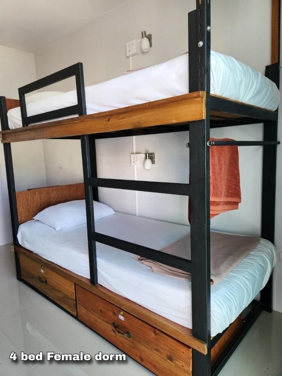 Theppahrak Hostel Khaolak Кхаулак Экстерьер фото